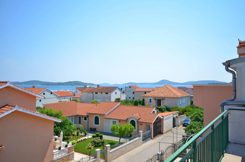 Apartments And Room Zinka Водице Екстер'єр фото