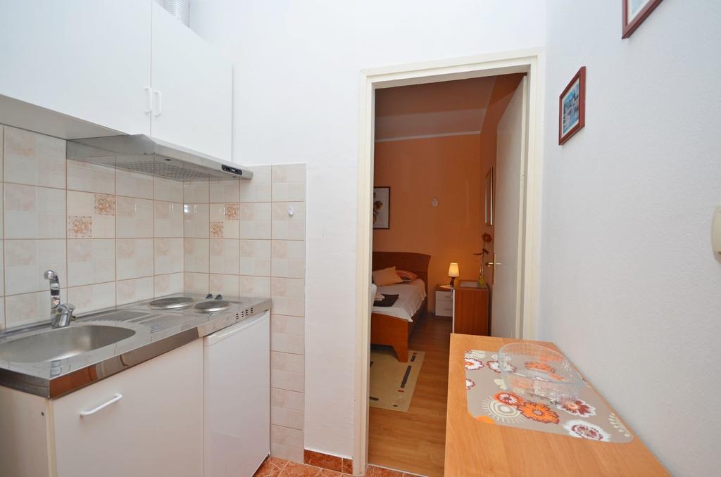 Apartments And Room Zinka Водице Екстер'єр фото